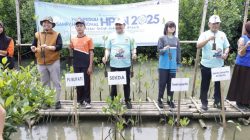 HPSN 2025, Pemkab Tangerang Tanam Mangrove dan Bersih-Bersih Pantai