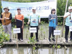 HPSN 2025, Pemkab Tangerang Tanam Mangrove dan Bersih-Bersih Pantai